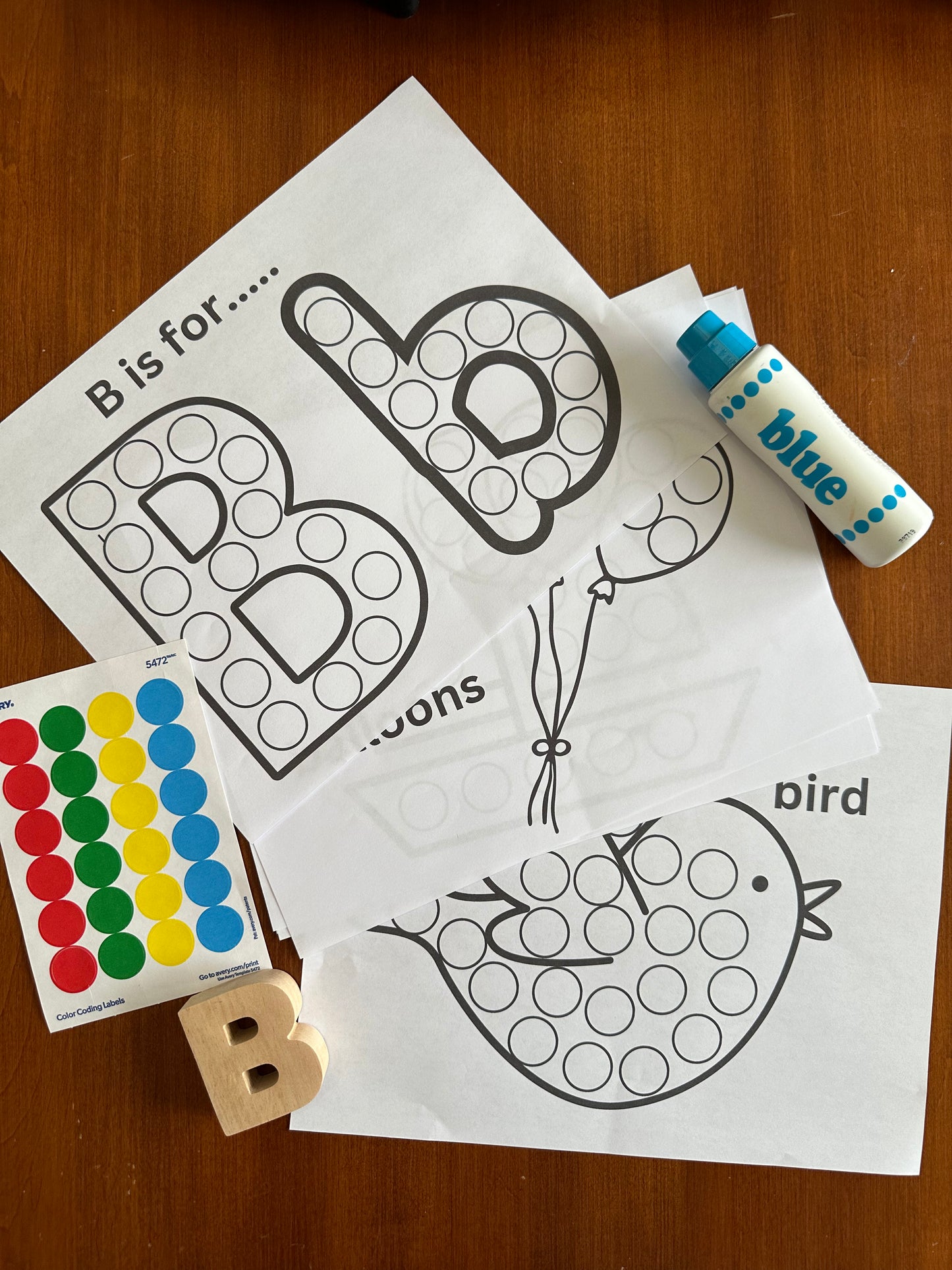 Alphabet Dots: Letter B