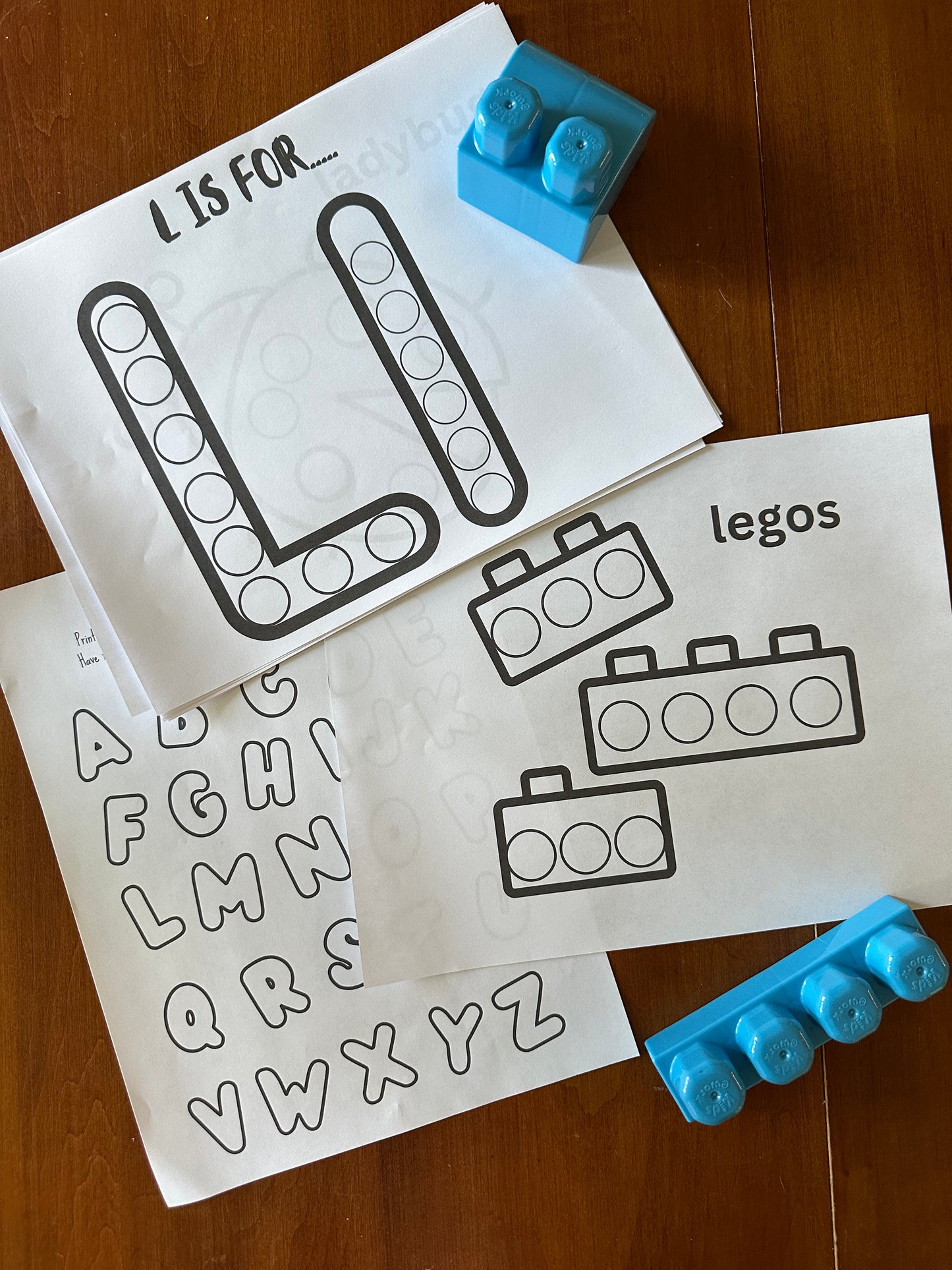 Alphabet Dots: Letter L